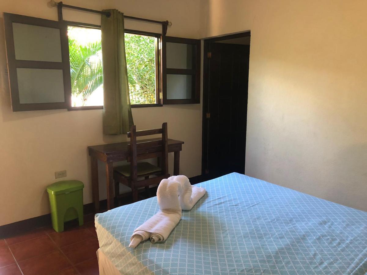 Casa Lula Leon Hostal Екстер'єр фото