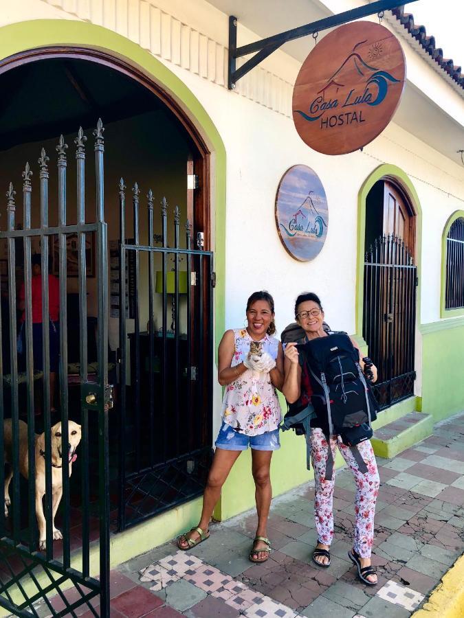 Casa Lula Leon Hostal Екстер'єр фото